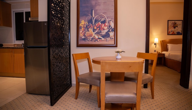 Golden Tulip Sharjah - جناح