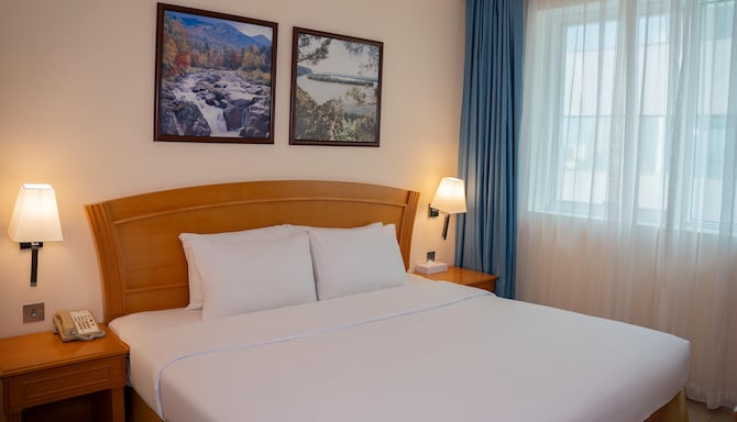 Golden Tulip Sharjah - جناح