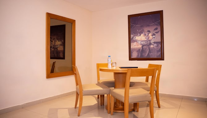 Golden Tulip Sharjah - جناح
