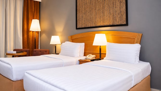 Golden Tulip Sharjah - جناح