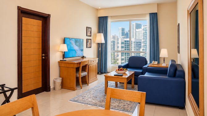 Golden Tulip Sharjah - جناح