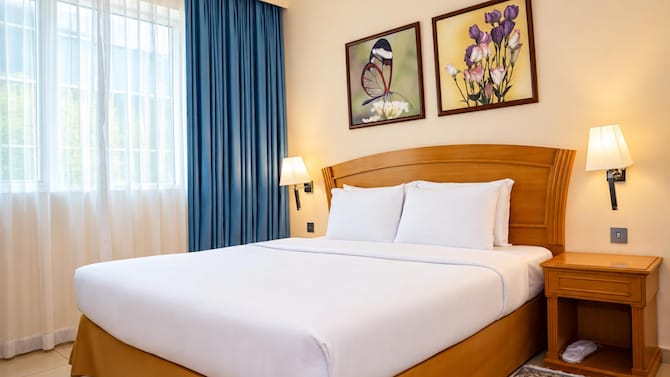 Golden Tulip Sharjah - جناح