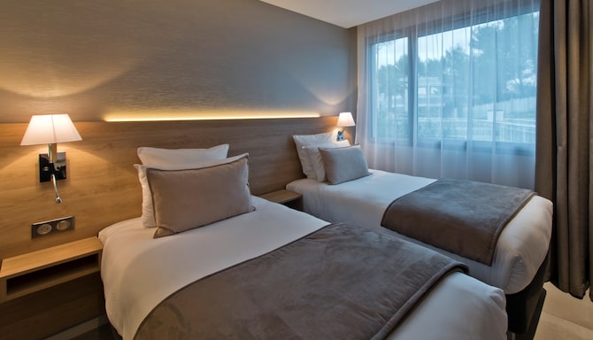 Golden Tulip Sophia Antipolis - Standard room