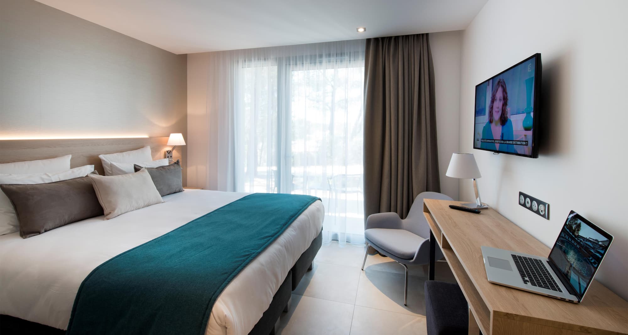 Room with terrace