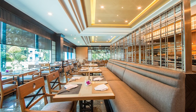 Golden Tulip Sovereign Hotel Bangkok - Nishiki Japanese Restaurant