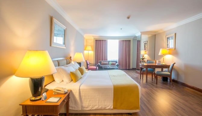 Junior Suite king bed