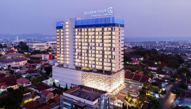 Golden Tulip Springhill Lampung - Eksterior