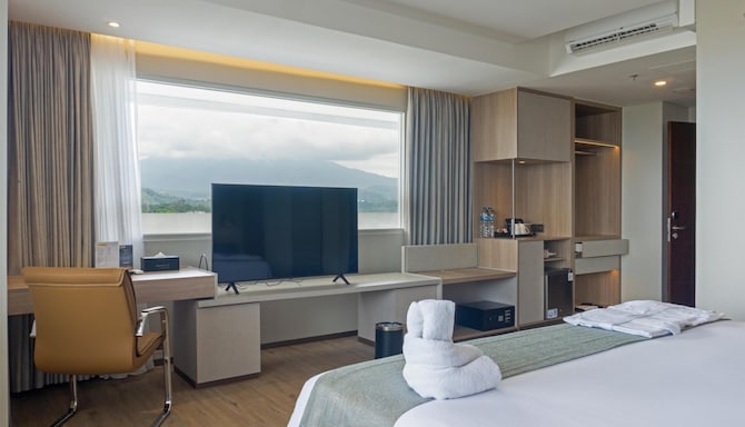Golden Tulip Springhill Lampung