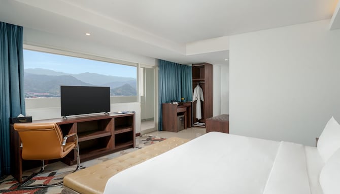 Golden Tulip Springhill Lampung - Guest room
