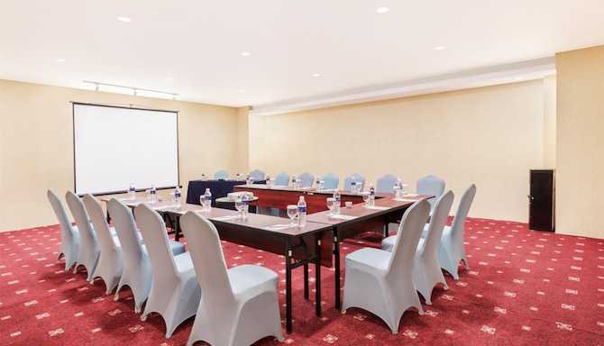 Jasmine Meeting Room