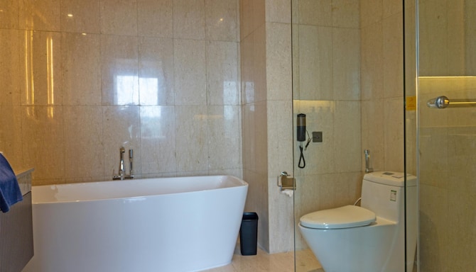 Golden Tulip Springhill Lampung