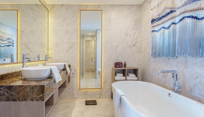 Golden Tulip Springhill Lampung