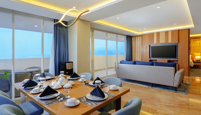 Golden Tulip Springhill Lampung