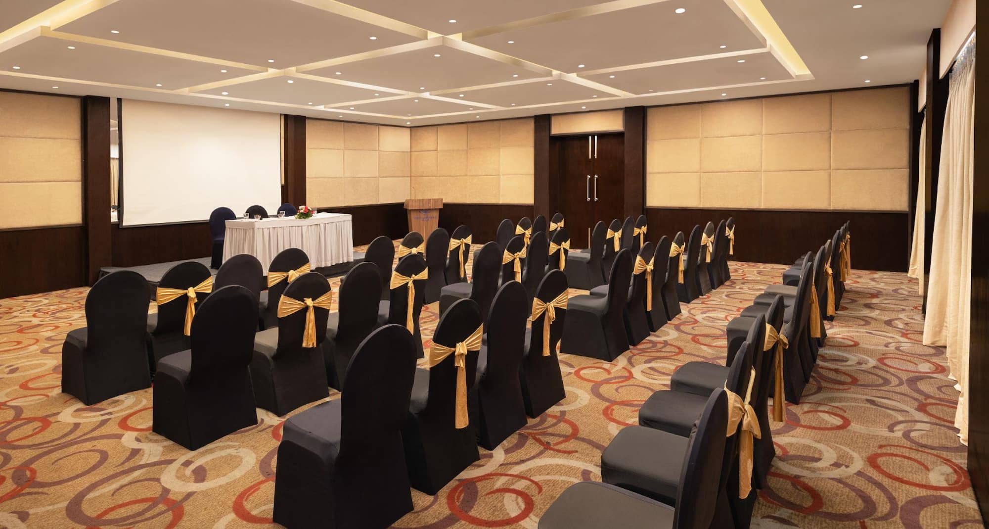 Golden Tulip Srinagar - Akram Banquet Hall