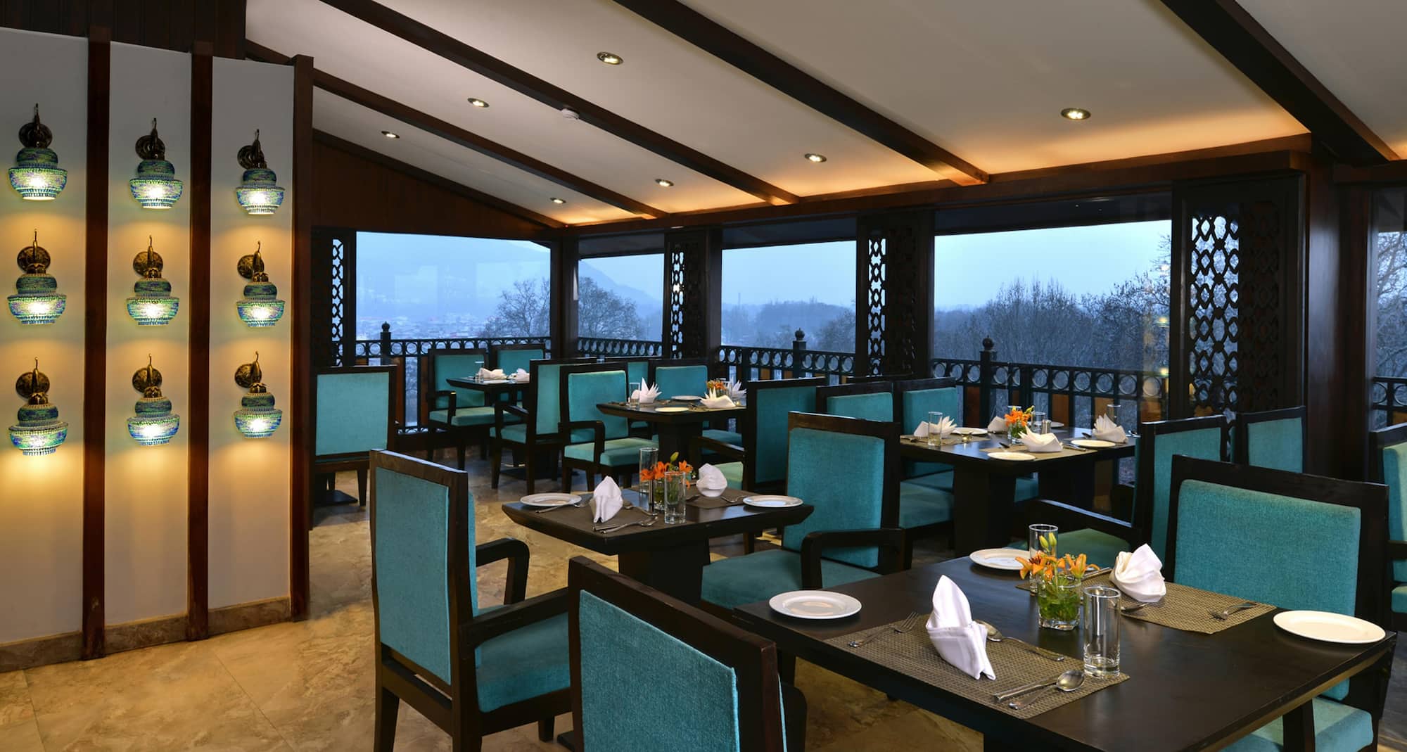 R.K. Sarovar Portico Srinagar - Restaurant