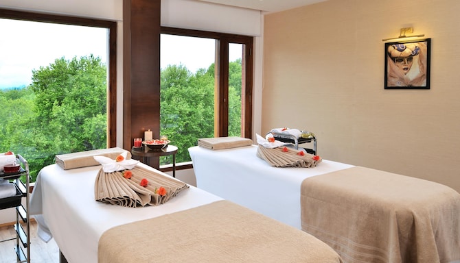 R.K. Sarovar Portico Srinagar - SPA