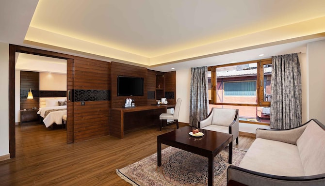 Golden Tulip Srinagar - Executive Suite