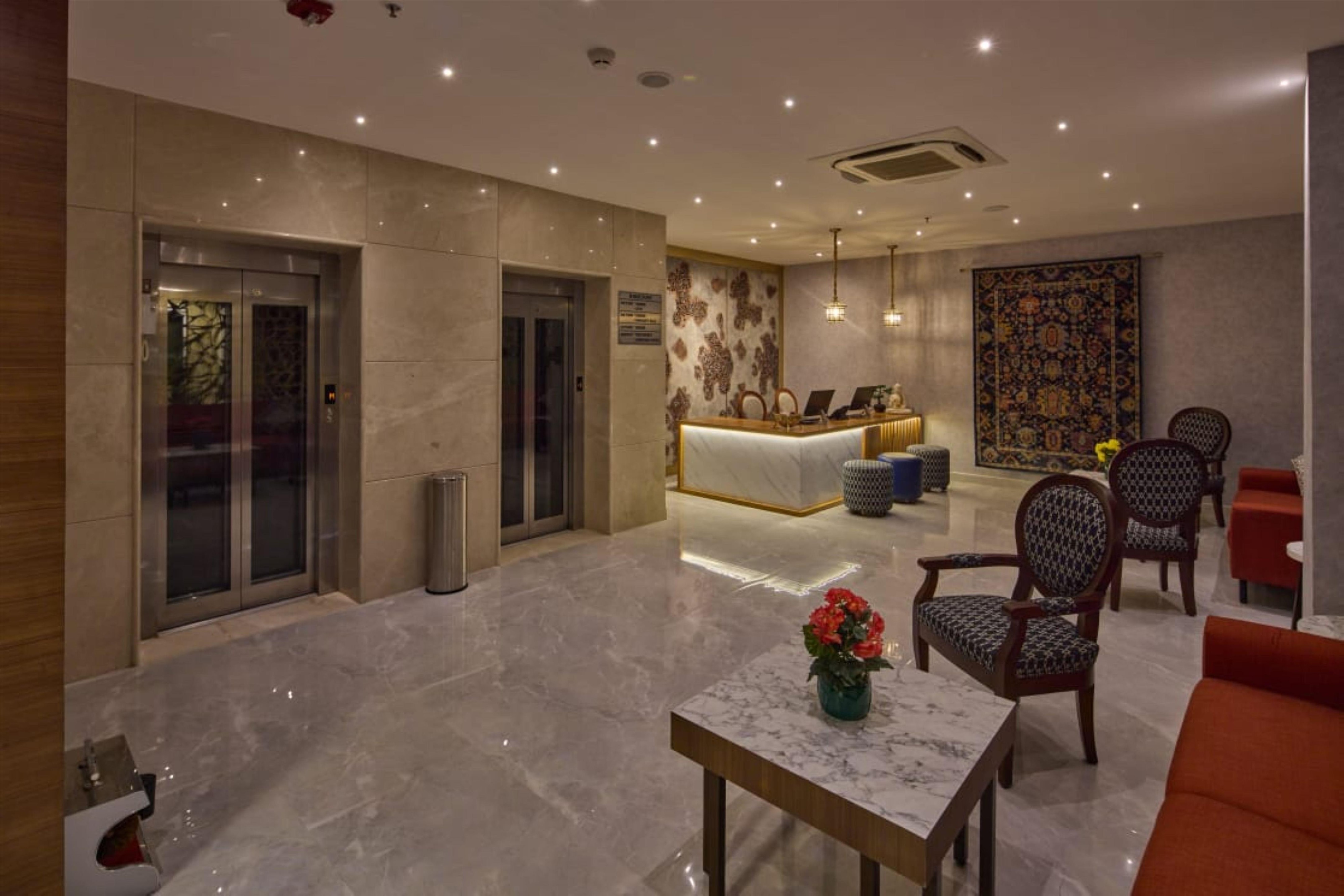 Golden Tulip Tirupati - RECEPTION PIC