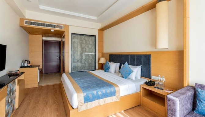 Golden Tulip Udaipur - Superior D