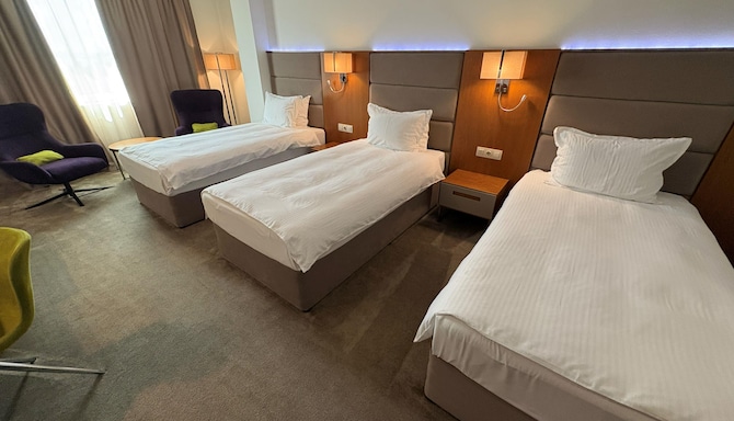Golden Tulip Varna - TRL STD T x
