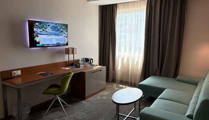 Golden Tulip Varna - STE K x