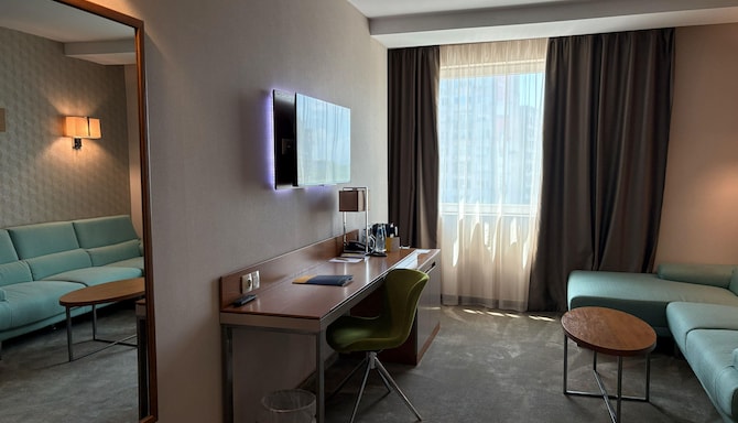 Golden Tulip Varna - STE K x