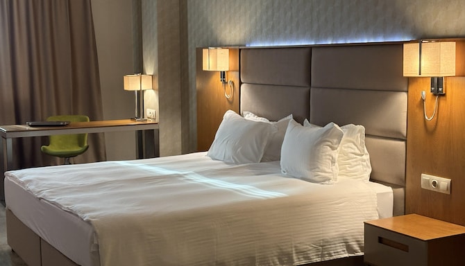 Golden Tulip Varna - EXEcutive K