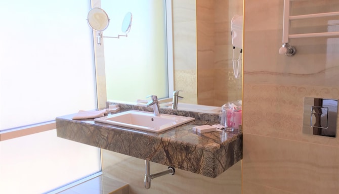 Golden Tulip Varna - Golden Tulip Varna Suite
