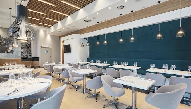 Golden Tulip Warsaw Airport Hotel - Restaurant_2