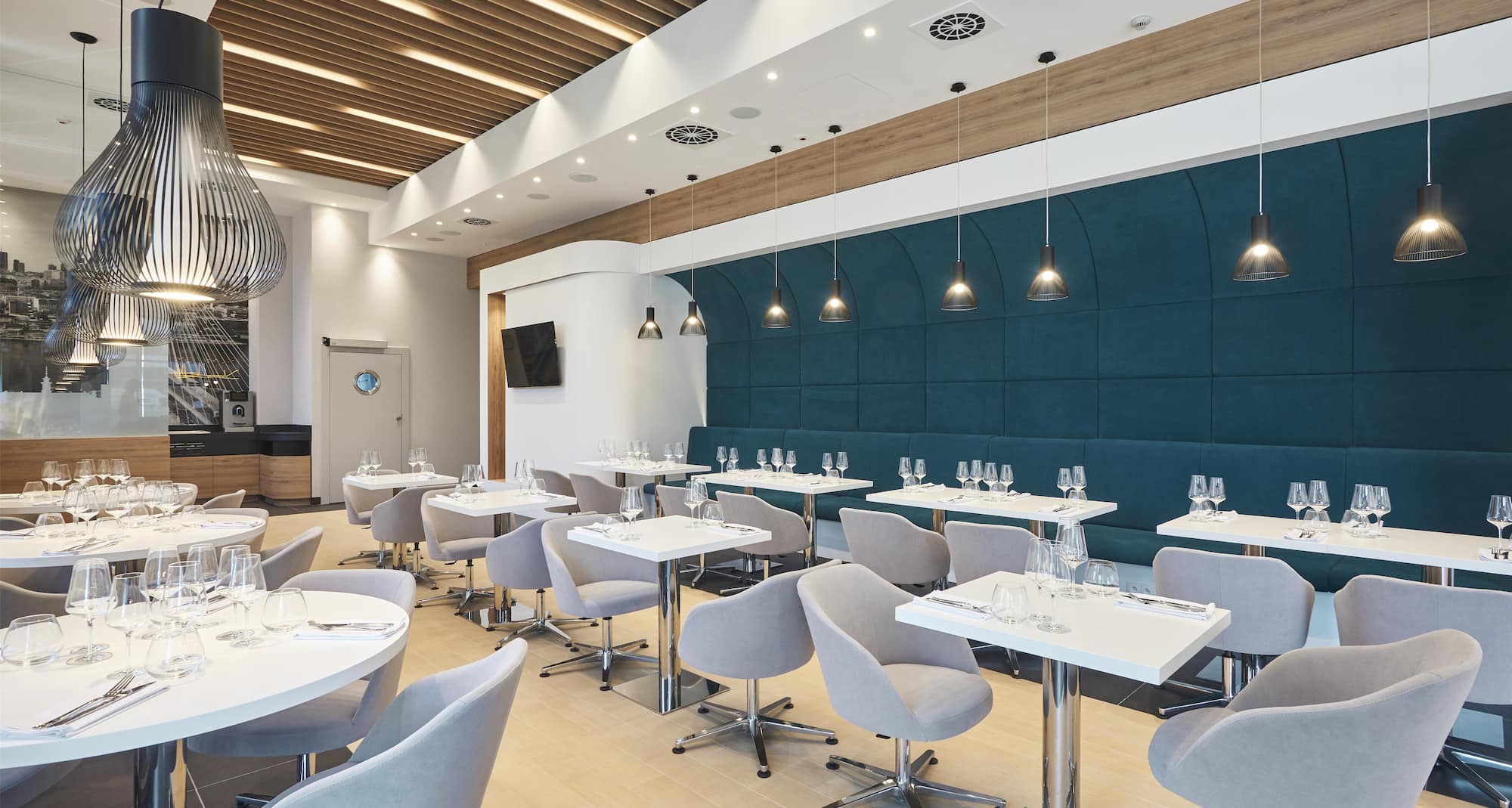 Golden Tulip Warsaw Airport Hotel - Restaurant_2