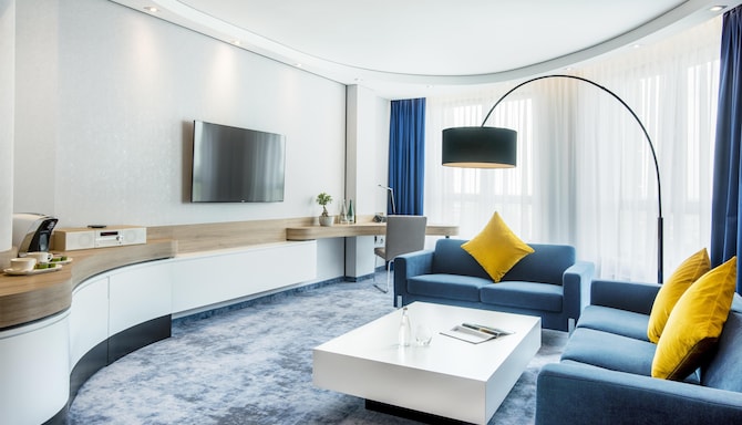 Golden Tulip Warsaw Airport Hotel - APARTAMENT