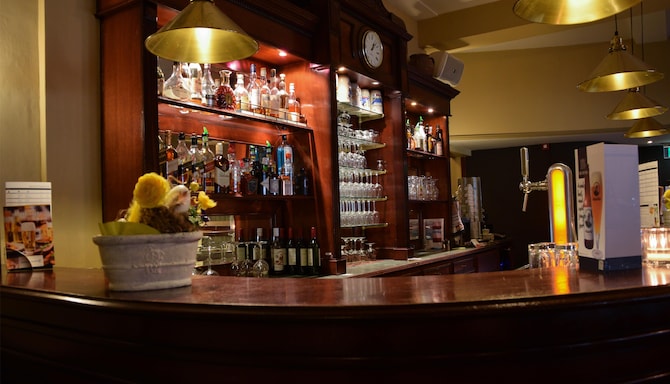 Golden Tulip West Ende - Golden Tulip West Ende Bar