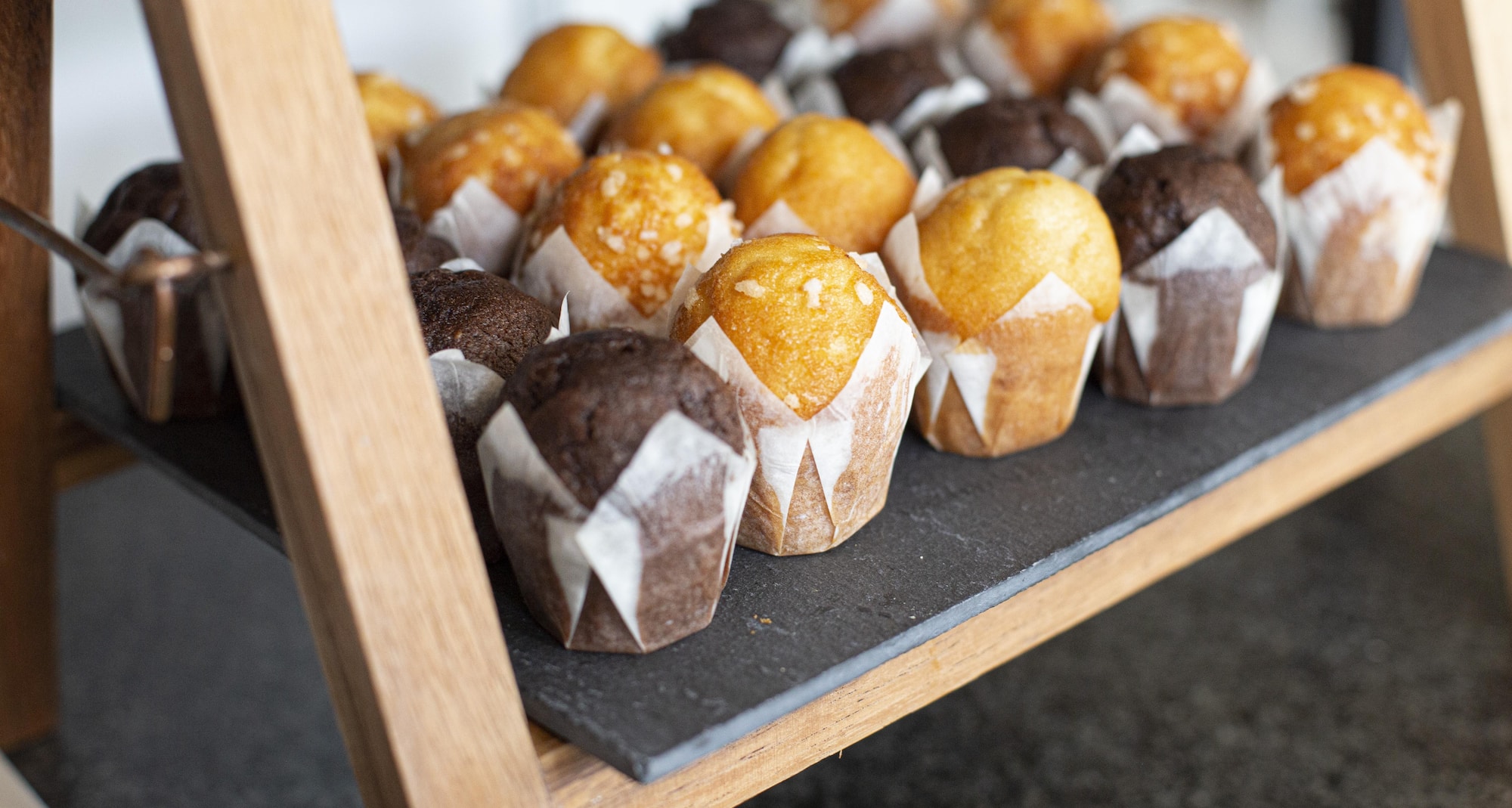 Golden Tulip West Ende - WE ontbijtbuffet muffins