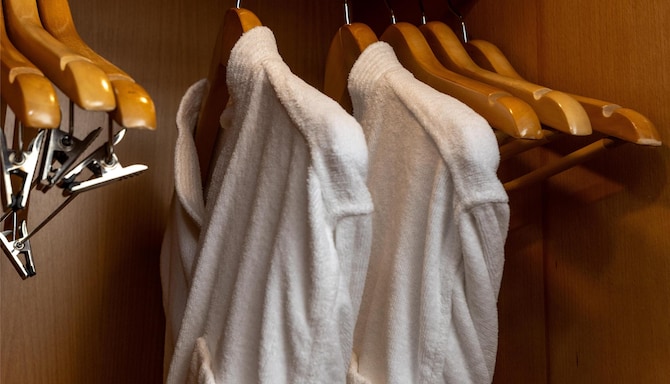 GOLDEN TULIP WESTLANDS NAIROBI - Superior Room Wardrobe*