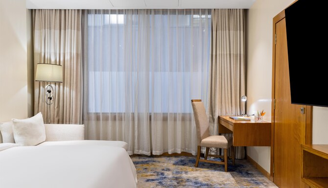 GOLDEN TULIP WESTLANDS NAIROBI - Suite Room Bedroom*
