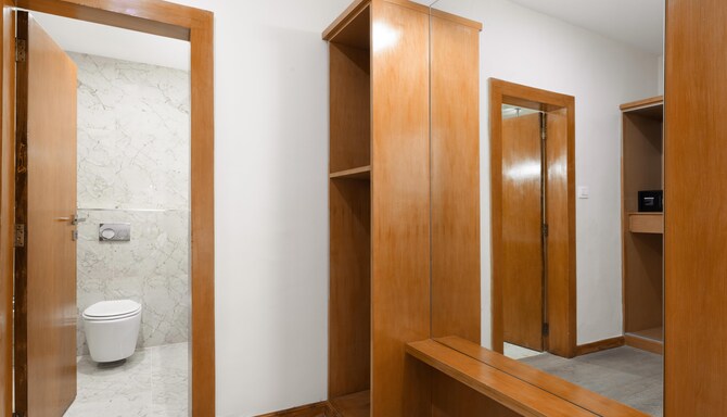 GOLDEN TULIP WESTLANDS NAIROBI - Junior Suite Wardrobe*