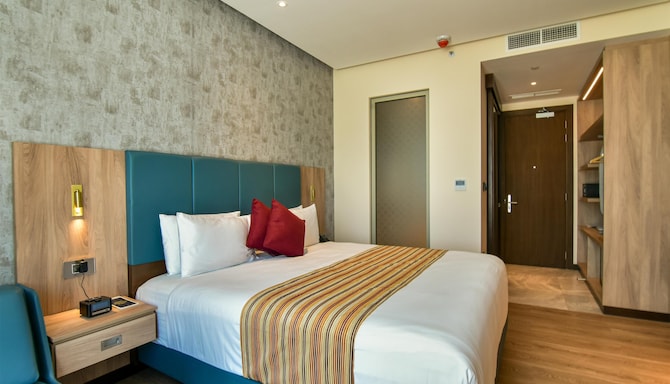 GOLDEN TULIP ZANZIBAR AIRPORT - DELUXE AIRPORT VIEW ROOM