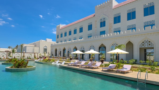 GOLDEN TULIP ZANZIBAR AIRPORT - POOL VIEW
