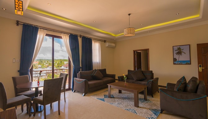 Golden Tulip Zanzibar Resort - Suite City View