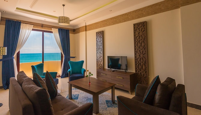 Golden Tulip Zanzibar Resort - Senior Suite Ocean View