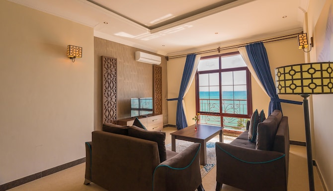 Golden Tulip Zanzibar Resort - Suite Ocean View