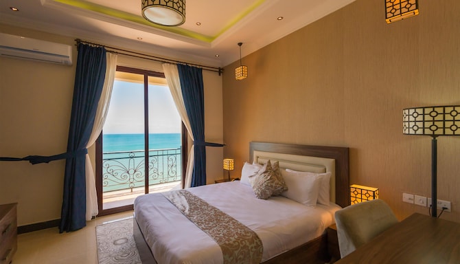 Golden Tulip Zanzibar Resort - Senior Suite Ocean View