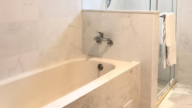 GOLDEN TULIP ZHONG XIN HOTEL TAICHUNG - Guest room bath