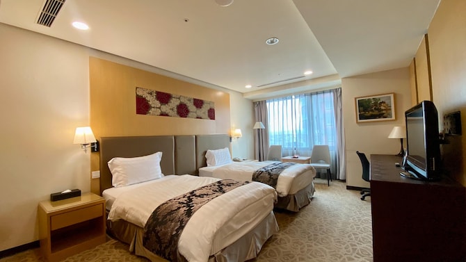 GOLDEN TULIP ZHONG XIN HOTEL TAICHUNG - II