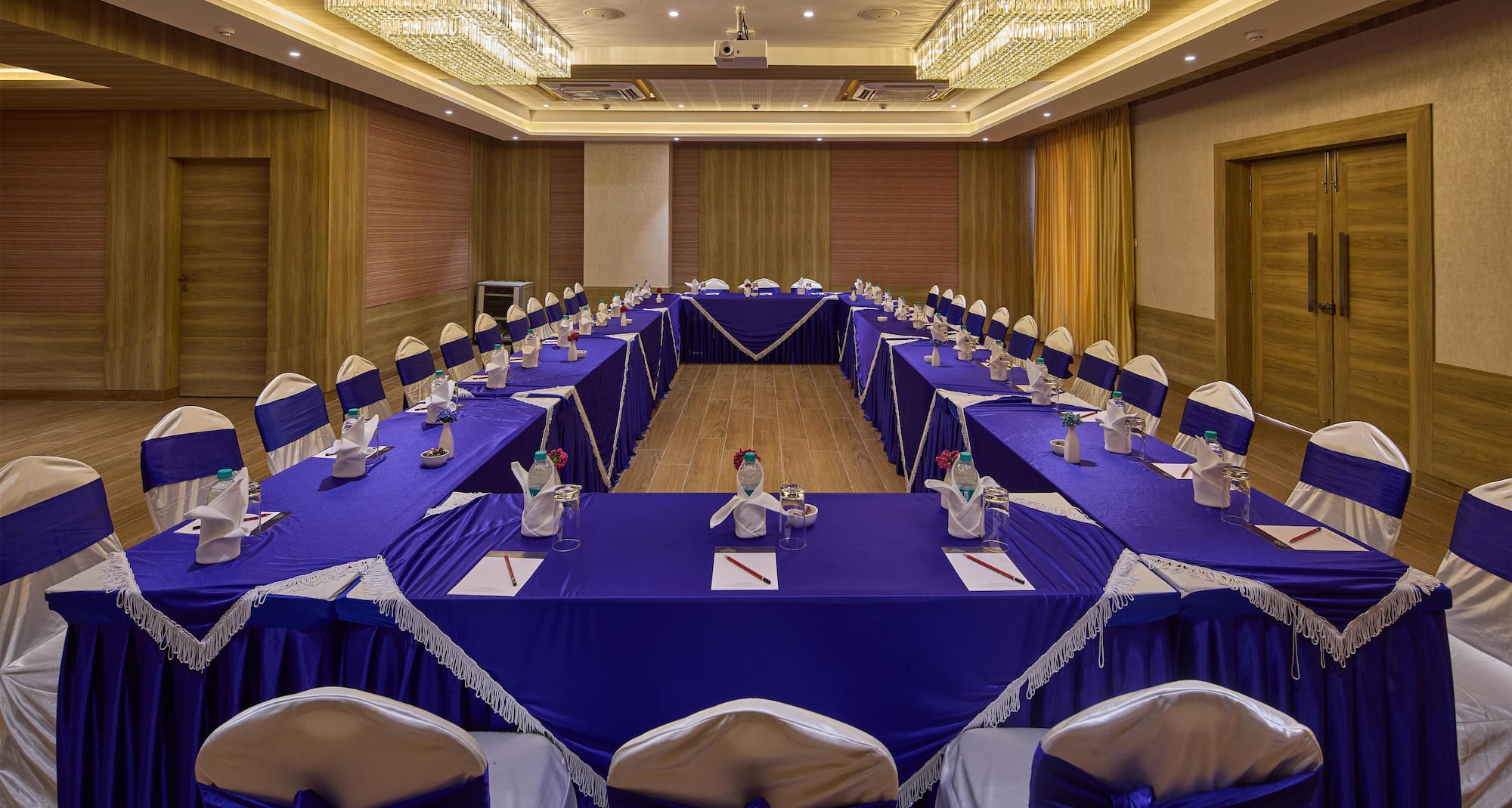 GRAND CONTINENT A SAROVAR PORTICO HOTEL - Grand Hotel Hosur