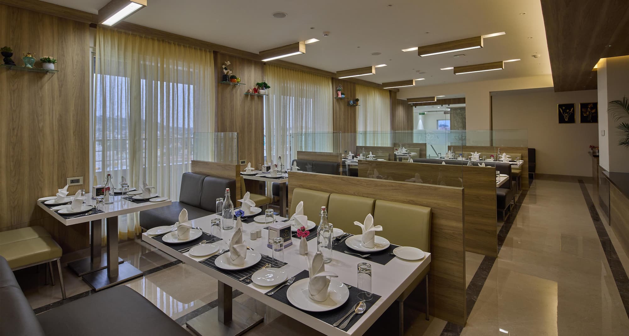 GRAND CONTINENT A SAROVAR PORTICO HOTEL - Grand Hotel Hosur