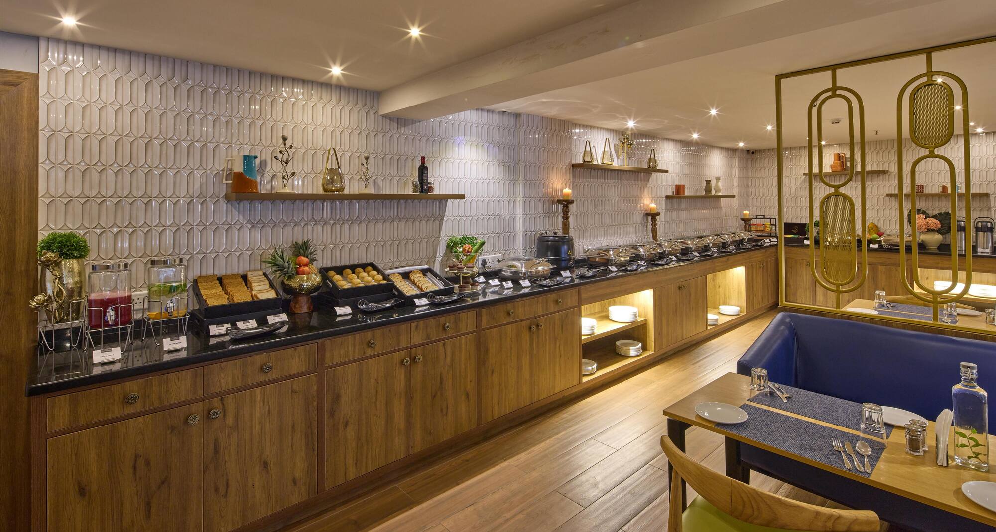 Grand Continent Brookfield - Flavours Restaurant