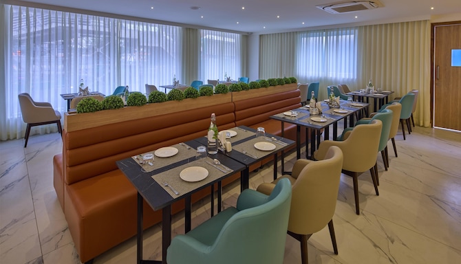 GRAND CONTINENT - HEBBAL A SAROVAR PORTICO AFFILIATE HOTEL - Grand Continental
