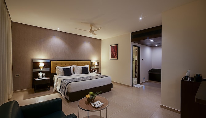Grand Continent Malleshwaram A Sarovar Portico Affiliate Hotel - Guest Room
