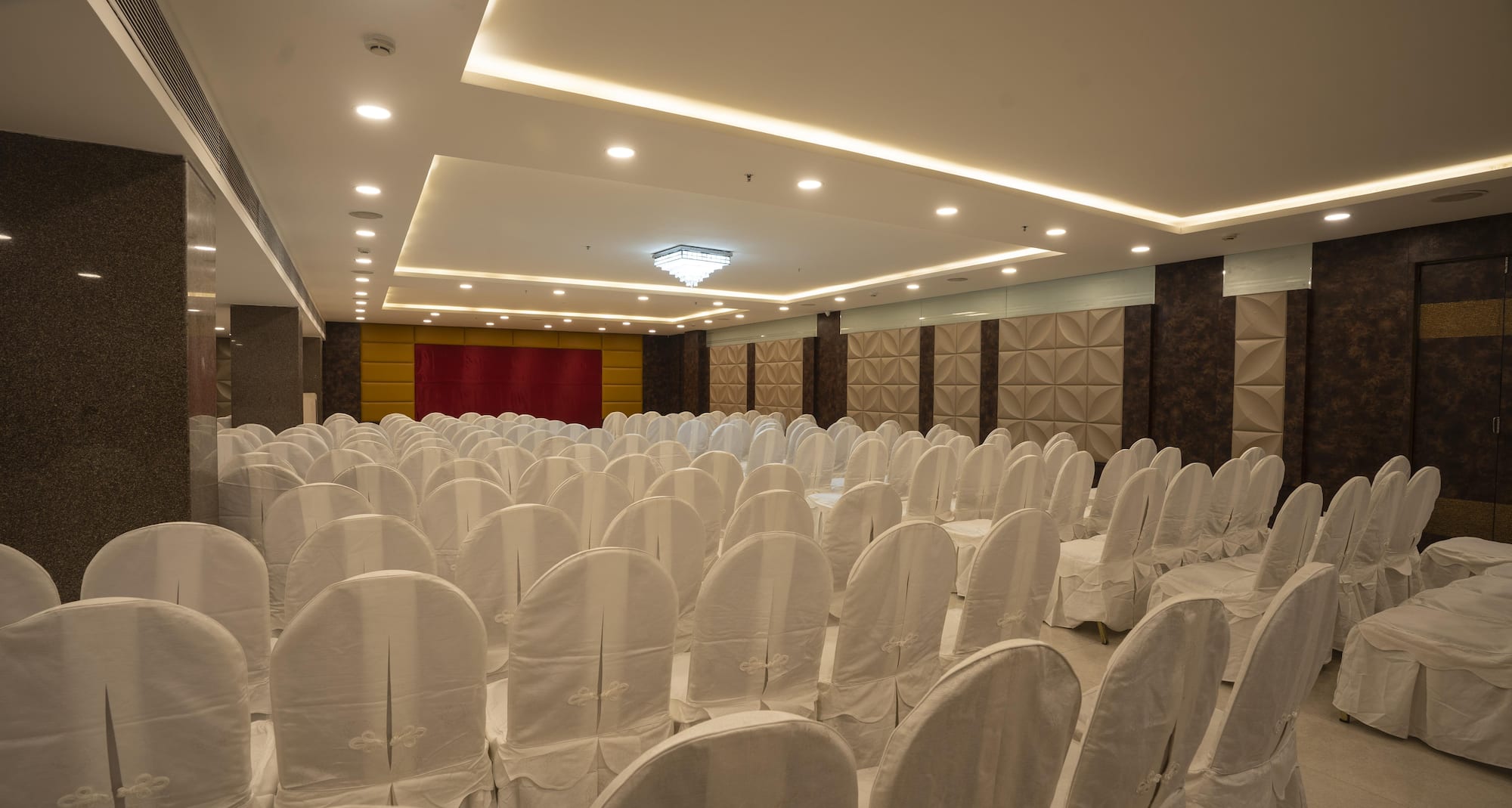 Grand Continent Secunderabad A Sarovar Portico Affiliate Hotel - Salão de dança